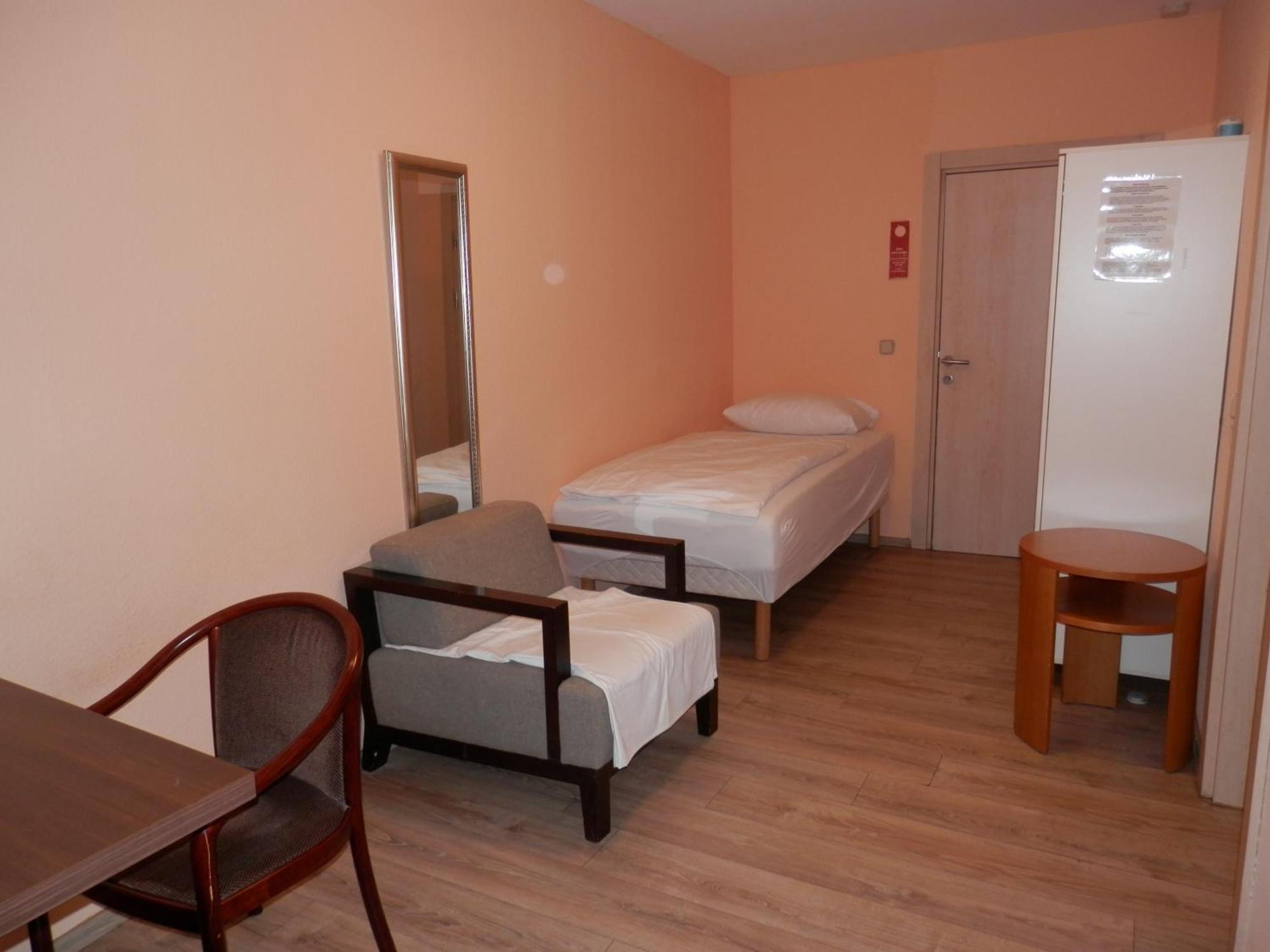 Hotel Relax *